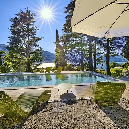 Velia With Air Conditioning And Private Pool Vila